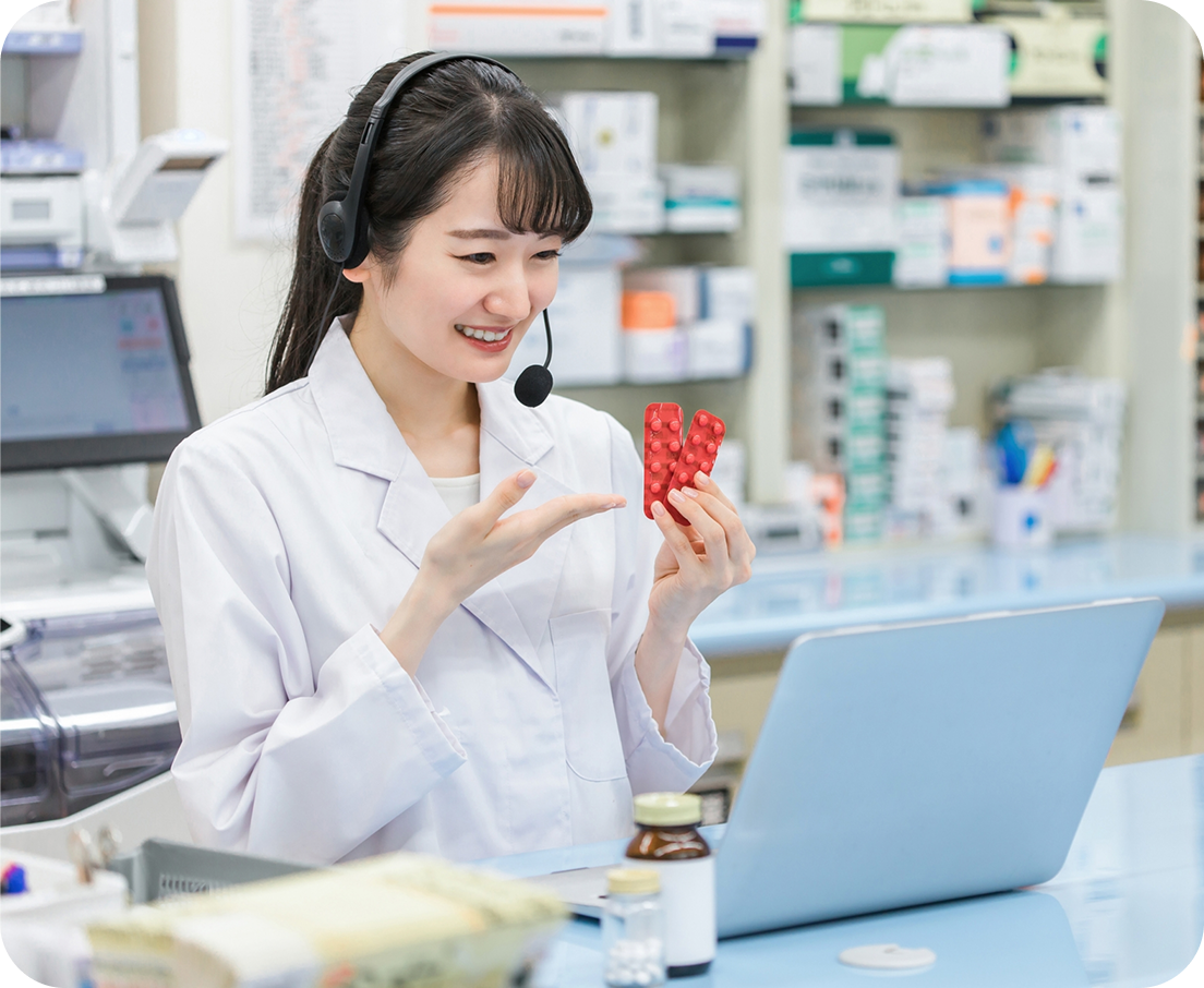 オンラインで薬剤師が案内している様子